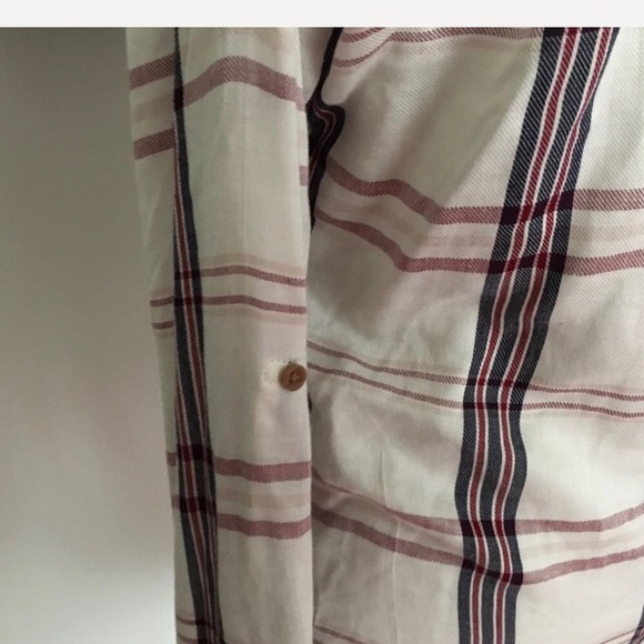 Design Lab Long Sleeve Button Down Shirt Size Large - Picture 5 of 8